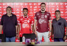 Apresentados no Vila, Helton Leite e Dudu miram titularidade e falam em buscar o acesso