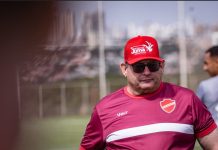 Guto Ferreira elogia estrutura do Vila Nova e ressalta objetivo: “vim para conquistar o acesso”