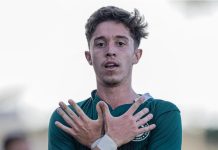 Após ter contrato rescindido com o Goiás, atacante é anunciado por time da Série B