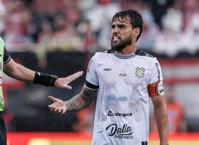 RODRIGO VOLANTE GOIÁS FOTO LUCAS VEBER