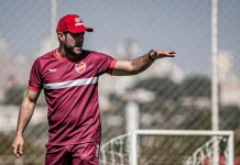 Ariel Mamede comanda o Vila Nova diante do Primavera-MT; equipe terá maioria de jogadores da base