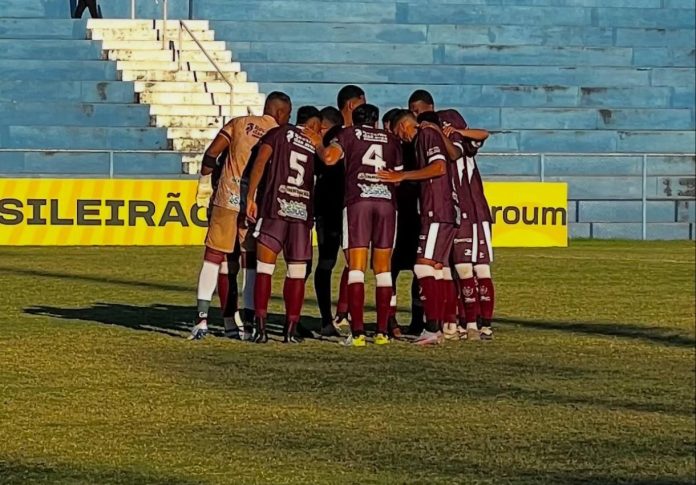 ELENCO SÉRIE D FOTO INHUMAS DIVULGAÇÃO