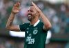 Anselmo Ramon sai do banco, marca e Goiás com um a menos vence o Vila Nova no Derby do Cerrado