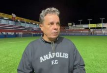 Evaristo Piza revela incômodo com gols sofridos nos acréscimos pelo Anápolis: “falta maturidade”