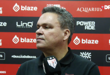 Adson lamenta eliminação nos pênaltis, critica arbitragem e projeta reforços no Atlético-GO O presidente do Atlético-GO, Adson Batista, lamentou a eliminação para o Athletico-PR na quinta fase da Copa do Brasil, após derrota nos pênaltis, no Antônio Accioly.