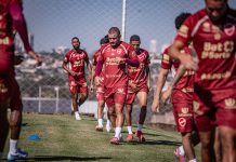 Vila Nova tem baixas e dúvidas para duelo diante do Botafogo-SP; veja provável time
