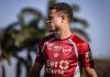 Vila Nova encaminha venda do lateral Higor Luiz para o futebol português