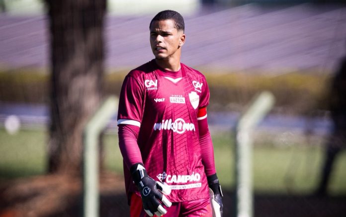 KAUÃ PAES GOLEIRO VILA NOVA SUB-20 Fotos Deividson Isídio (2)