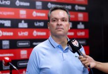 Adson cobra melhor desempenho da zaga do Atlético na Série B: “precisa ser mais viril”
