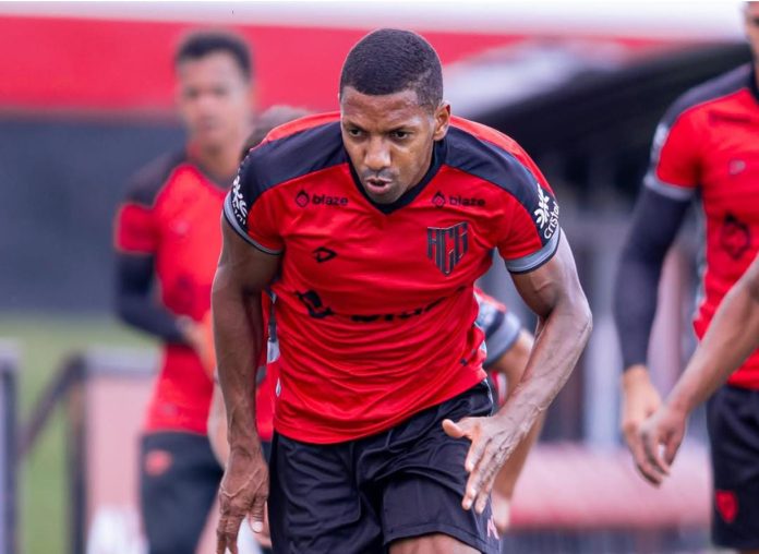 JEAN SILVA ATLÉTICO FOTO BRUNO CORSINO