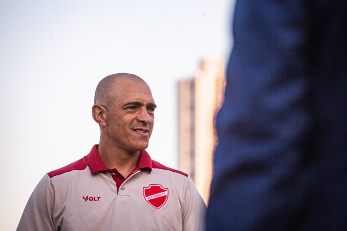 JUCA ANTONELLO AUXILIAR DE GUTO FERREIRA