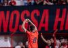Com um a menos desde o primeiro tempo, Atlético-GO derrota Fortaleza