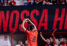 Com um a menos desde o primeiro tempo, Atlético-GO derrota Fortaleza