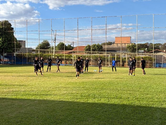 treino elenco Goiânia 2026