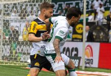 Goiás leva gol no início e acaba derrotado pelo Criciúma