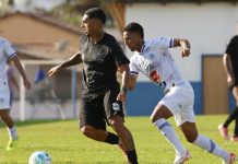 Em jogo truncado, Goianésia e Goiânia empatam sem gols no Valdeir Oliveira