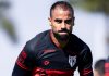 Apresentado no Atlético-GO, Netinho crava: “temos time para ser campeão”