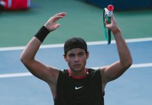 Guto Miguel vence duas partidas e avança nas simples e nas duplas do US Open juvenil