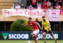 Com dois gols no final, Vila Nova é derrotado pelo São Bernardo e perde a liderança
