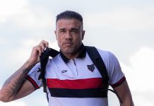 Após Atlético-GO sair do G-6, Roger Silva afirma que elenco “não perdeu confiança” no acesso